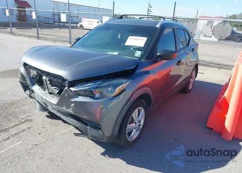 2019 Nissan Kicks S z USA, uszkodzony, nr VIN 3N1CP5CU9KL537947